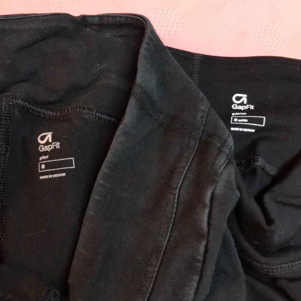 🌟 2 Pair GapFit Yoga/Exercise Pants 🌟